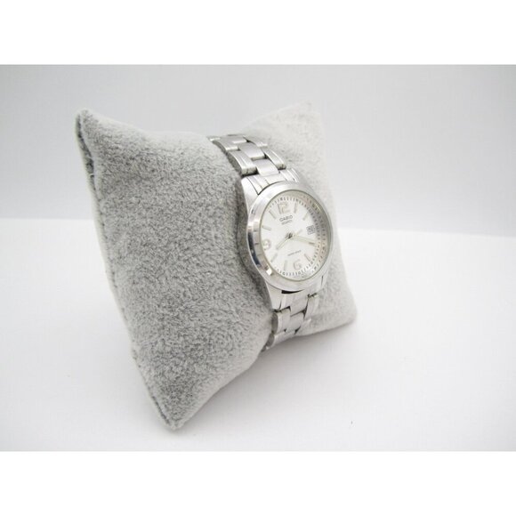 Women Casio Quartz WR Analog 27mm Round Watch (H712) "New Battery" LTP1215 - Picture 5 of 9